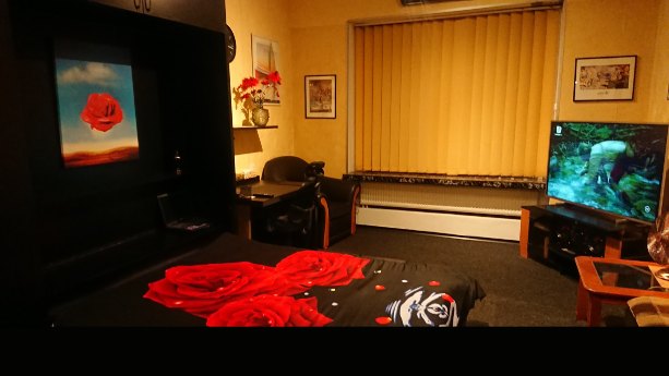 Bedroom Magheru studio downtown accommodation
